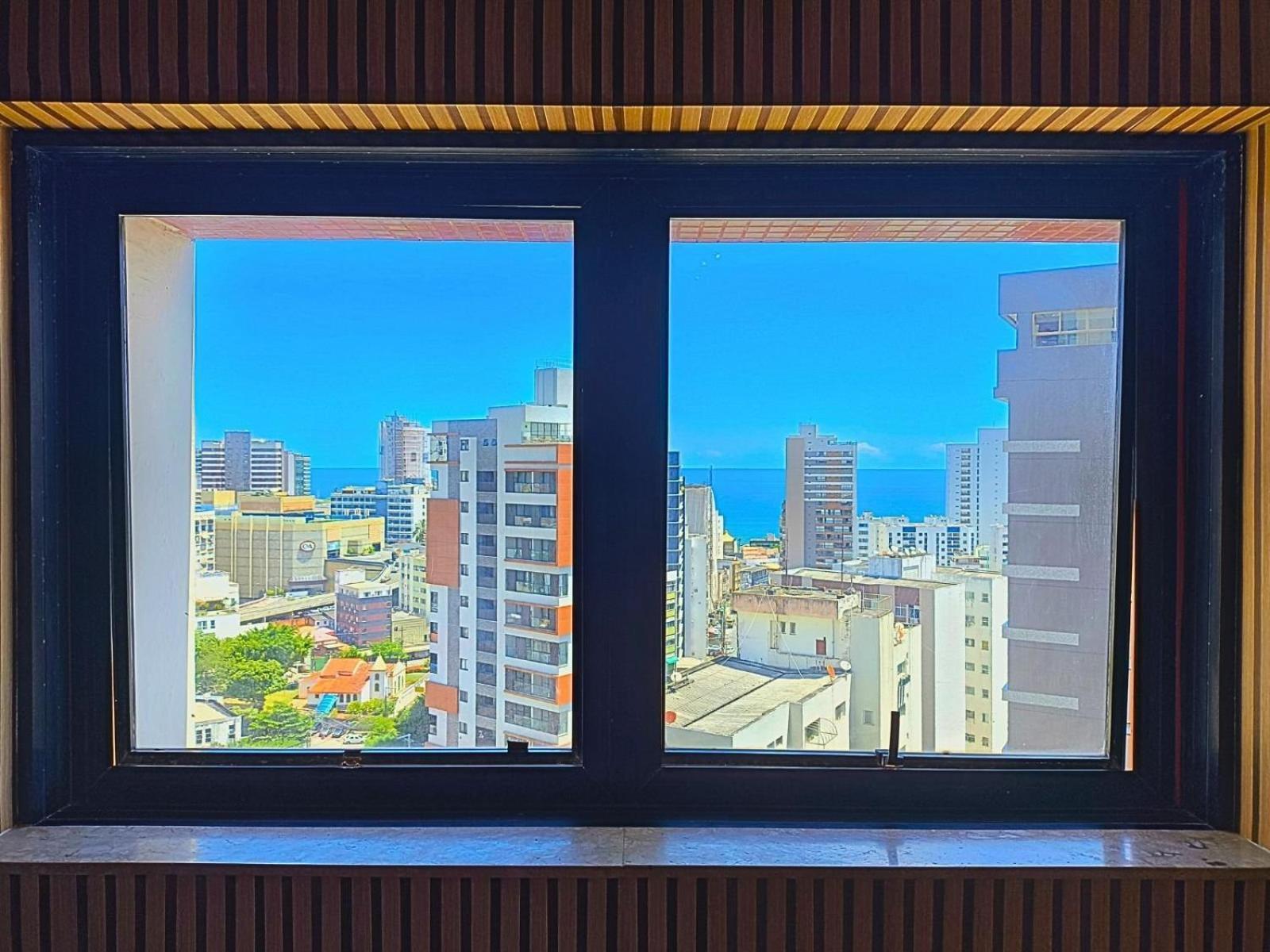 Lindo Apt Vista Mar Completo Com Piscina No Rooftop Do Edf, Proximo Ao Porto Da Barra Салвадор Екстер'єр фото