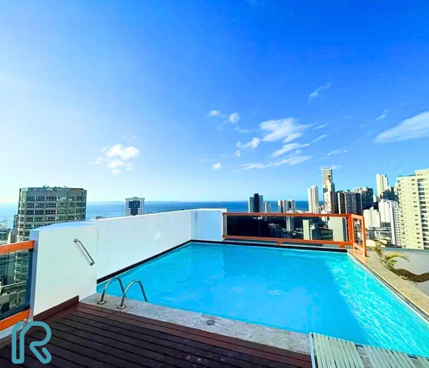 Lindo Apt Vista Mar Completo Com Piscina No Rooftop Do Edf, Proximo Ao Porto Da Barra Салвадор Екстер'єр фото